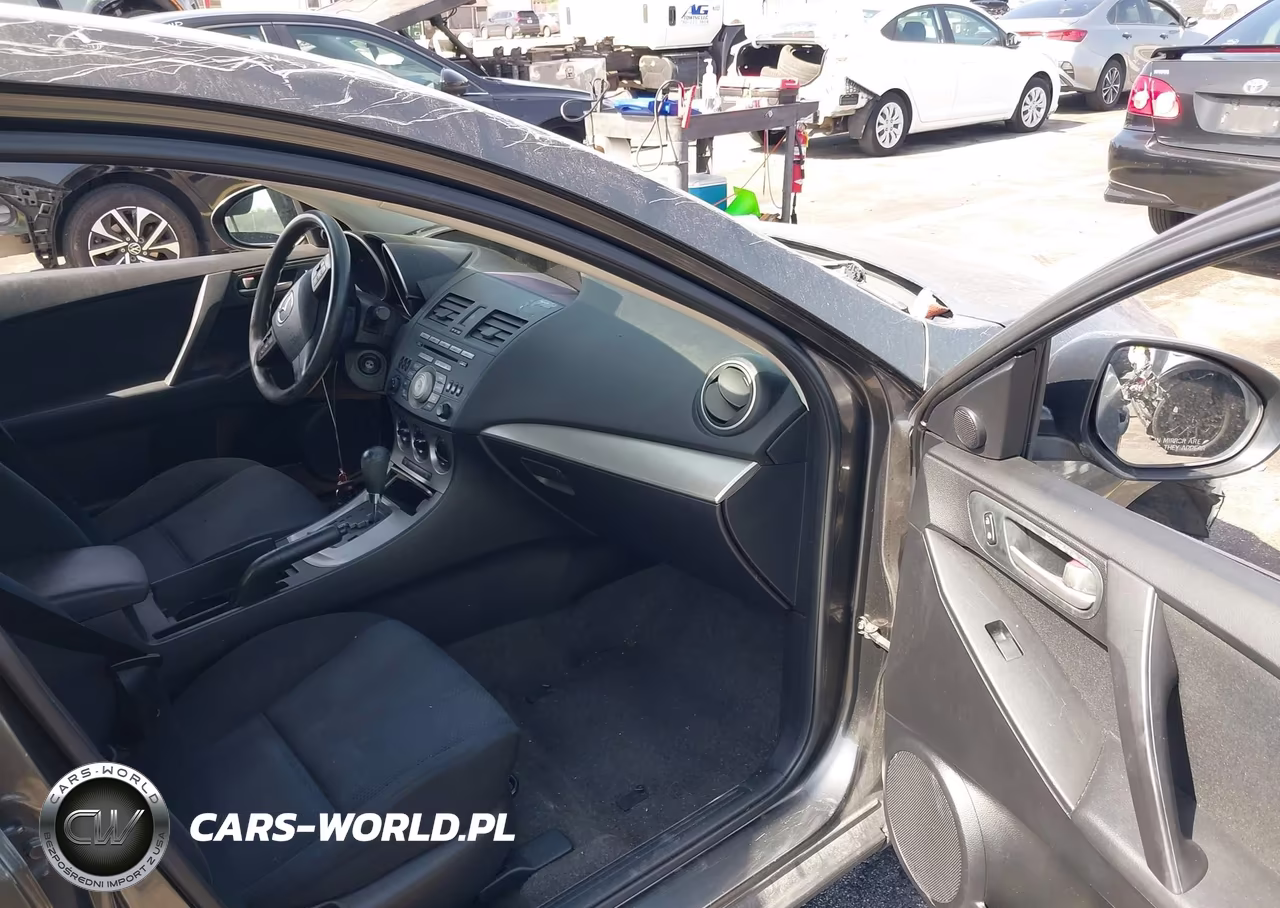 2011 Mazda Mazda3 I Touring VIN:JM1BL1VF8B1362125 - 5