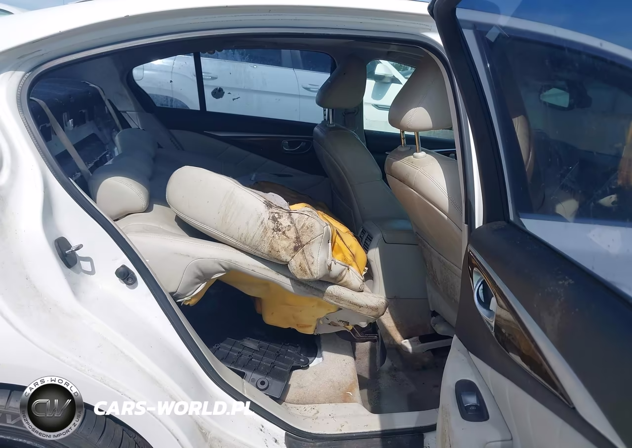 2014 Infiniti Q50 Hybrid Sport VIN:JN1AV7AP4EM690526 - 8