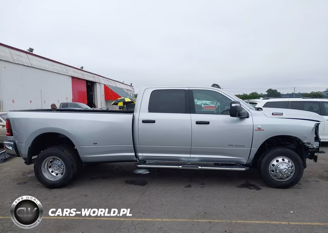 2026 Ram 3500 Big Horn 4X4 8' Box VIN:3C63RRHL1TG338813 - 14