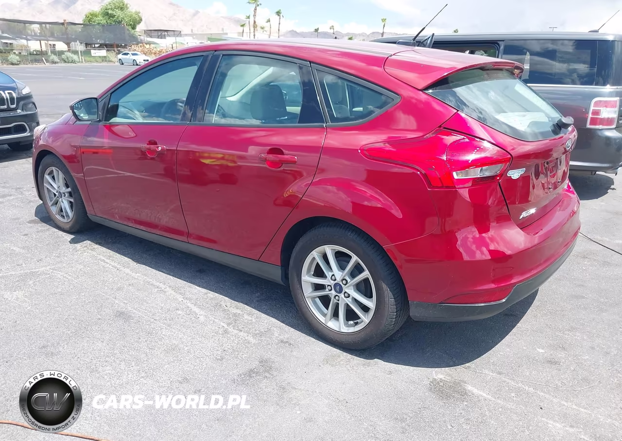 FORD FOCUS SE VIN:1FADP3K29FL378196 - 3