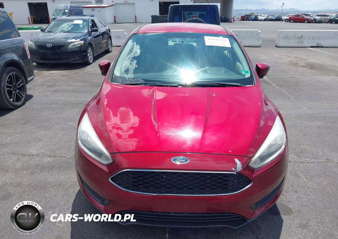 FORD FOCUS SE VIN:1FADP3K29FL378196 - 6