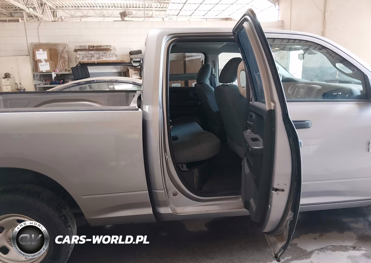 2019 Ram 1500 Classic Tradesman 4X2 6'4 Box VIN:1C6RR6FG7KS643738 - 8