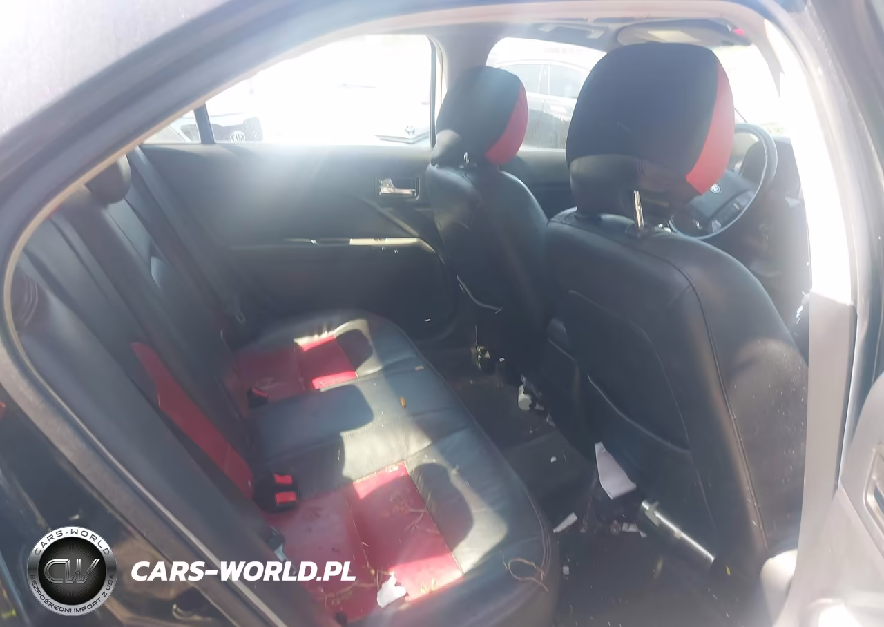 2012 Ford Fusion Sport VIN:3FAHP0KC2CR272324 - 8
