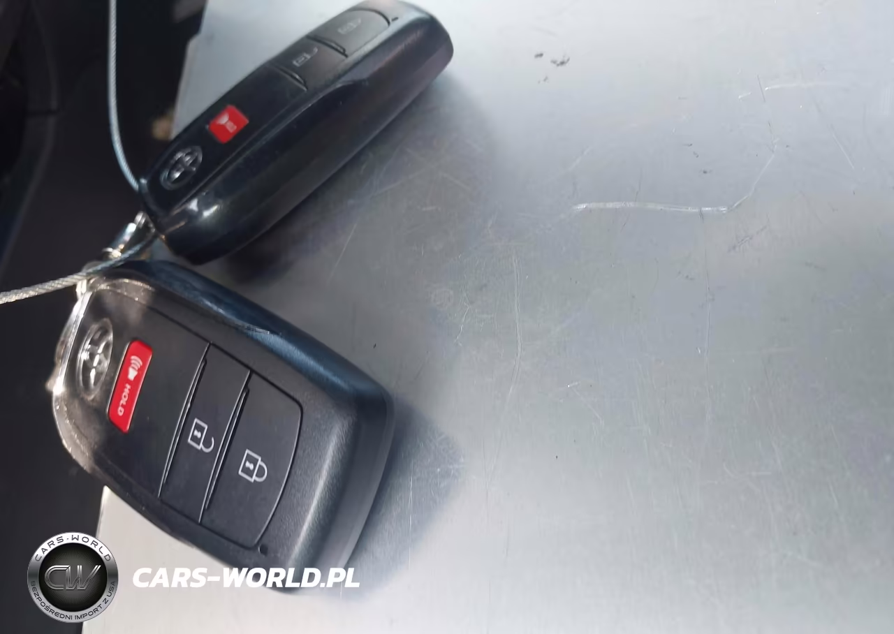 2022 Toyota Corolla Cross Le VIN:7MUBAABG2NV003157 - 11