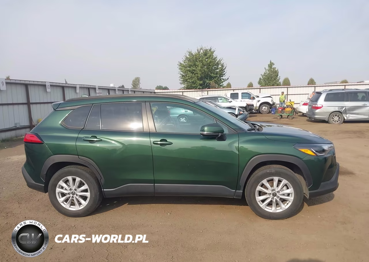2022 Toyota Corolla Cross Le VIN:7MUBAABG2NV003157 - 14