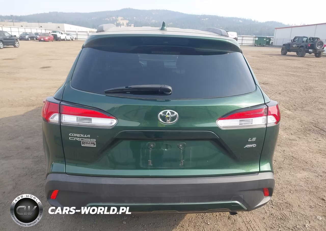 2022 Toyota Corolla Cross Le VIN:7MUBAABG2NV003157 - 17