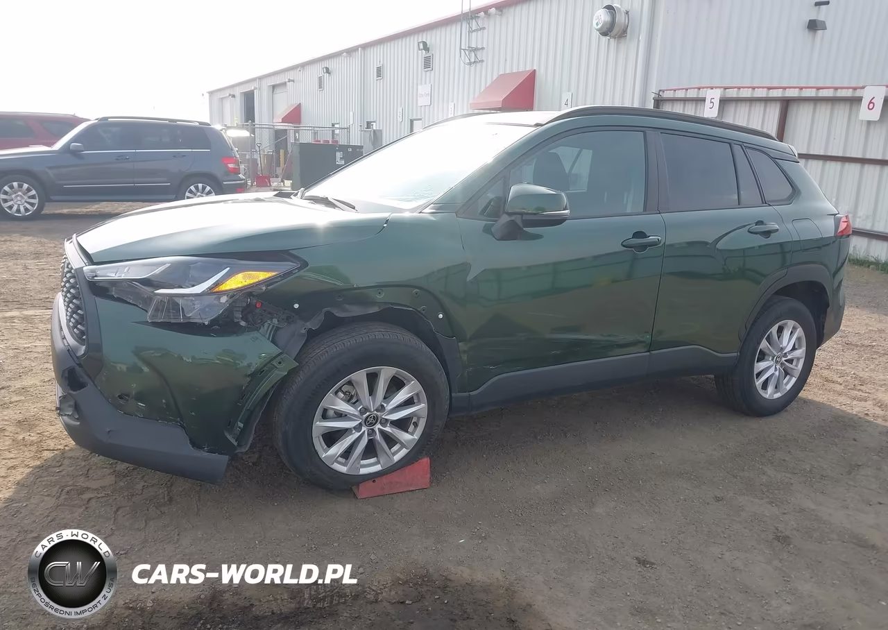 2022 Toyota Corolla Cross Le VIN:7MUBAABG2NV003157 - 2
