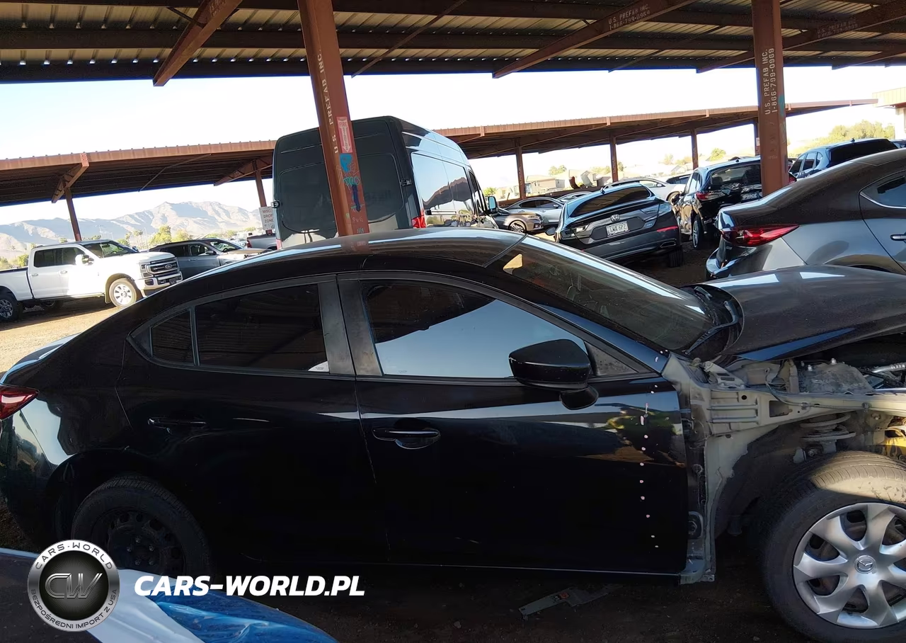 2018 Mazda Mazda3 Sport VIN:3MZBN1U72JM167446 - 14