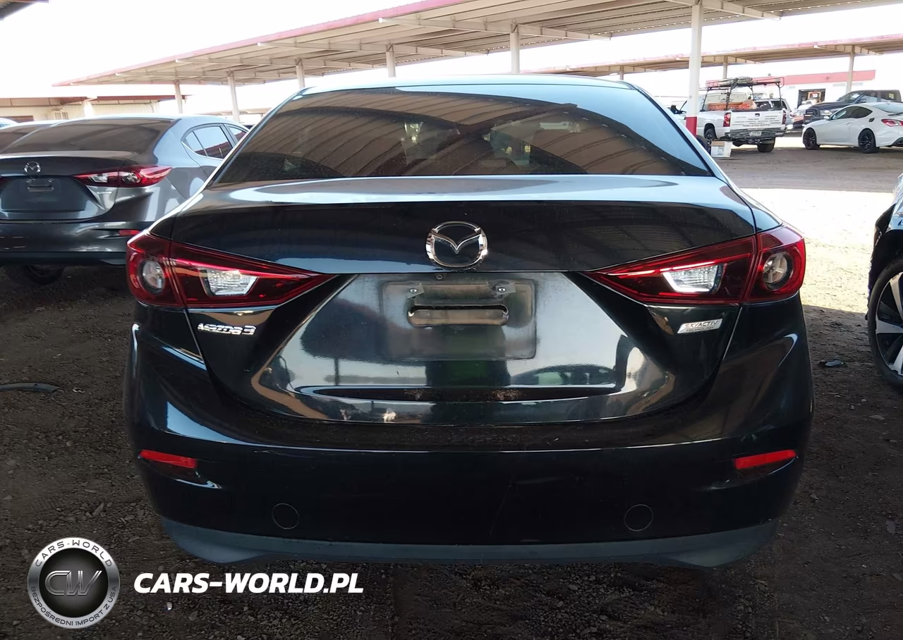 2018 Mazda Mazda3 Sport VIN:3MZBN1U72JM167446 - 17