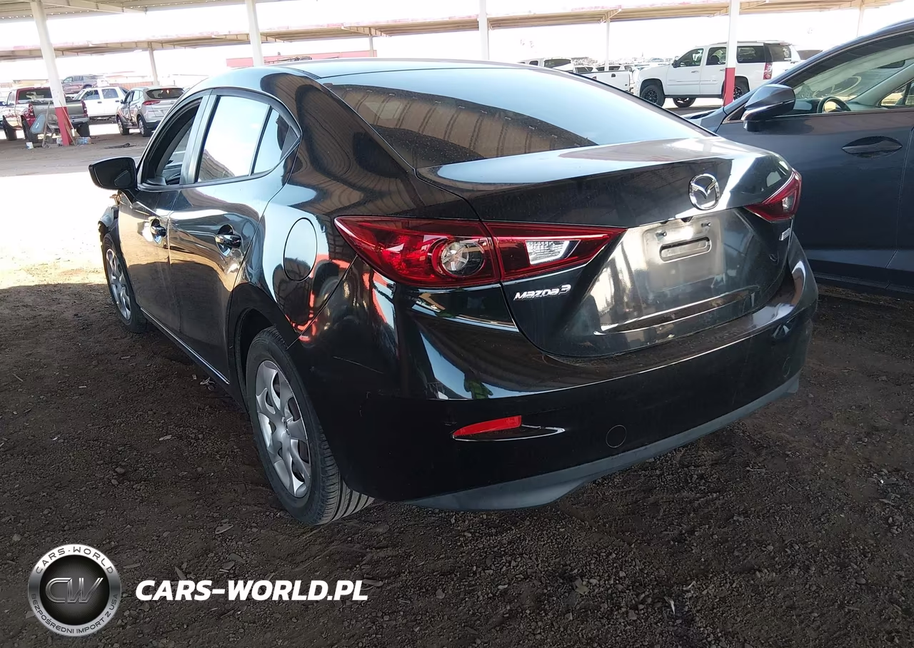 2018 Mazda Mazda3 Sport VIN:3MZBN1U72JM167446 - 3