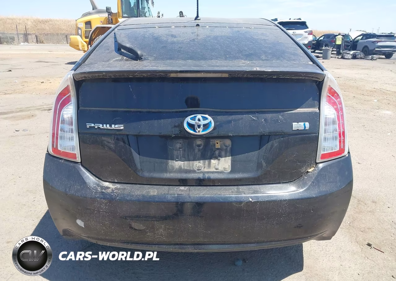 2013 Toyota Prius Two VIN:JTDKN3DU2D5633391 - 17