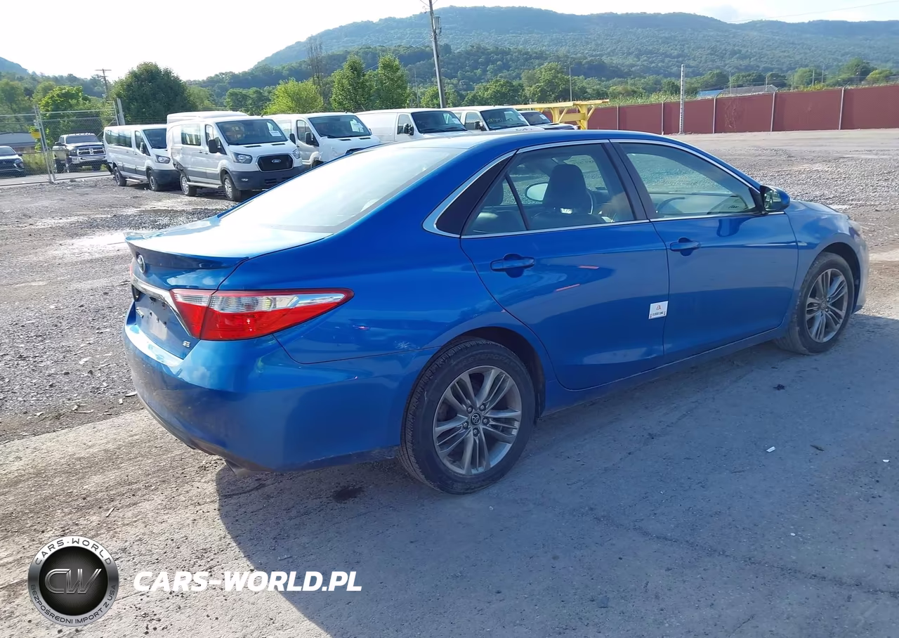 2017 Toyota Camry Se VIN:4T1BF1FK8HU785230 - 4