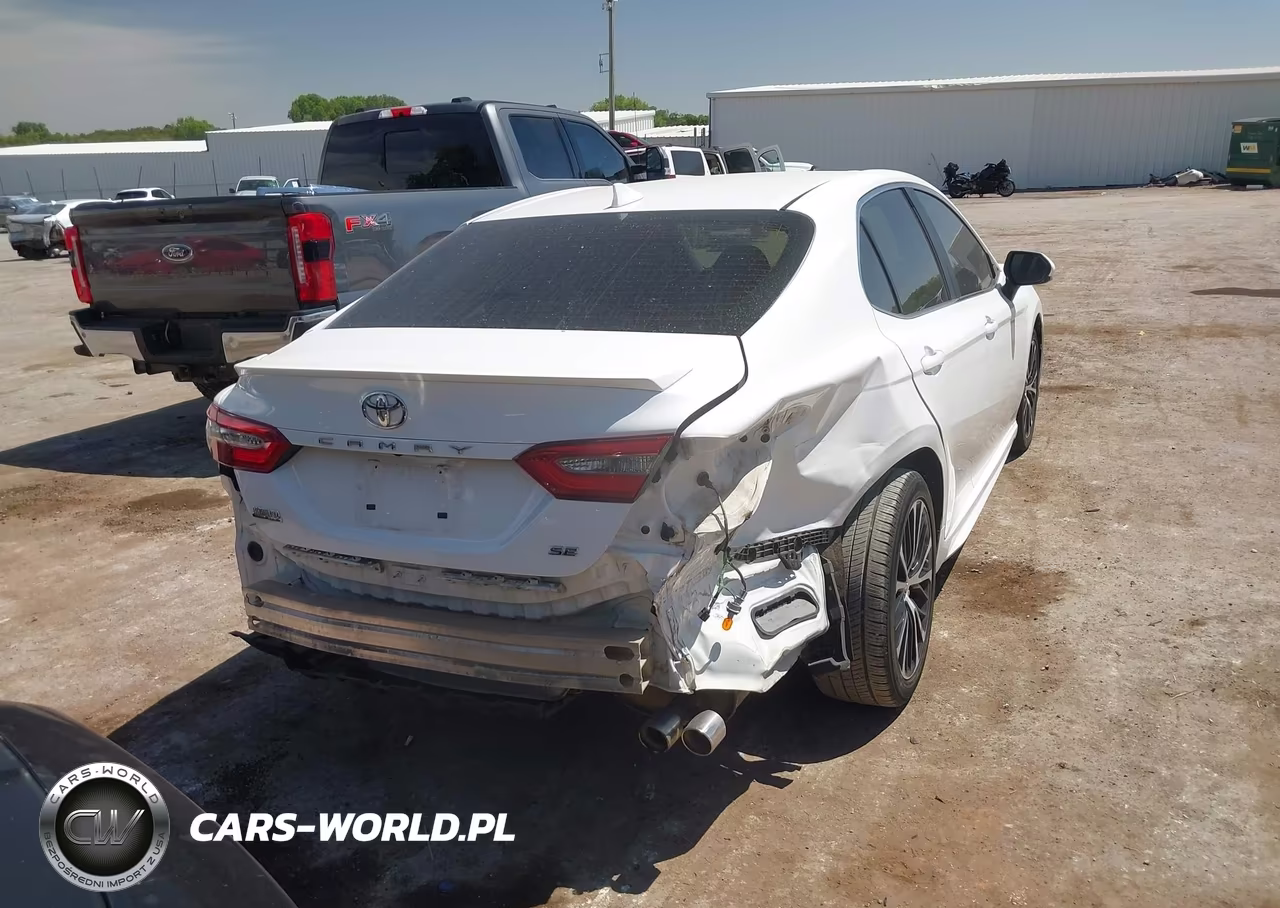 2019 Toyota Camry Se VIN:4T1B11HK2KU721168 - 17
