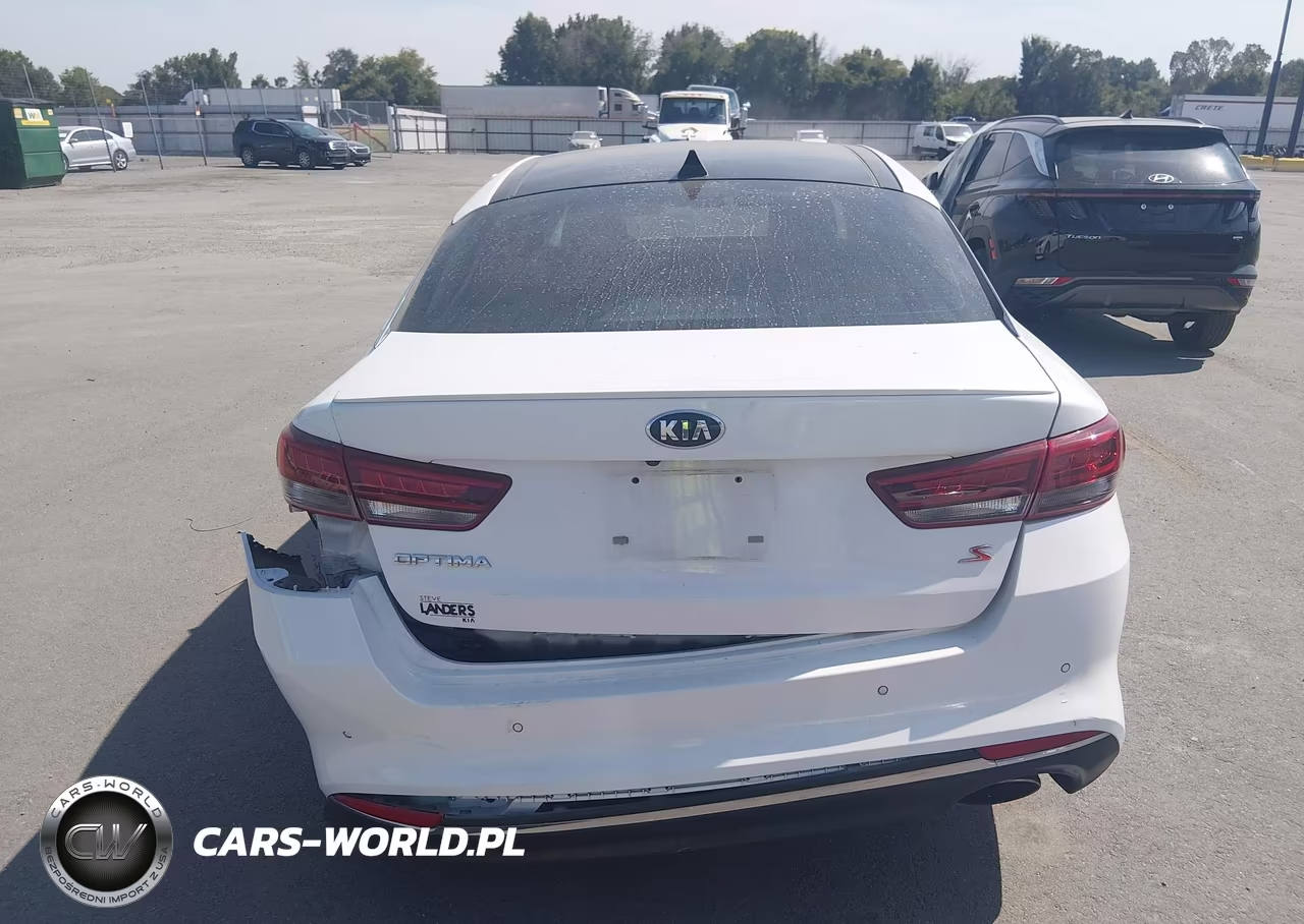 2018 Kia Optima S VIN:5XXGT4L37JG240696 - 16