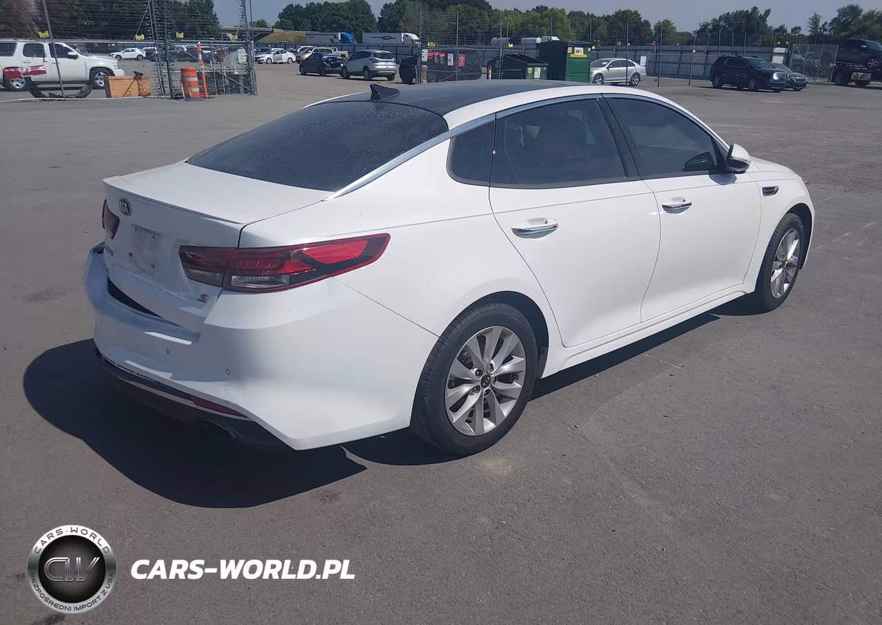 2018 Kia Optima S VIN:5XXGT4L37JG240696 - 4