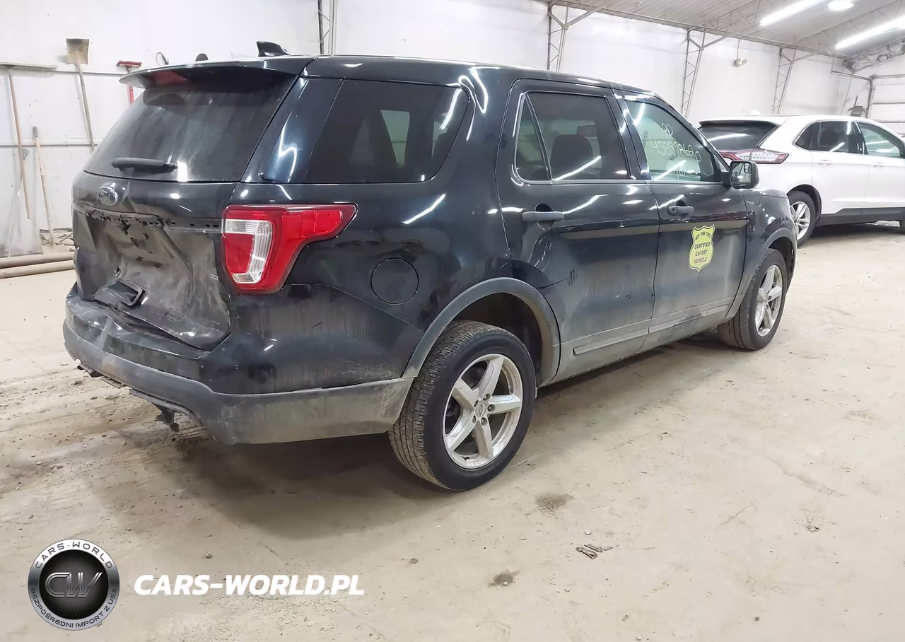 2016 Ford Utility Police Interceptor VIN:1FM5K8AR8GGA29142 - 4