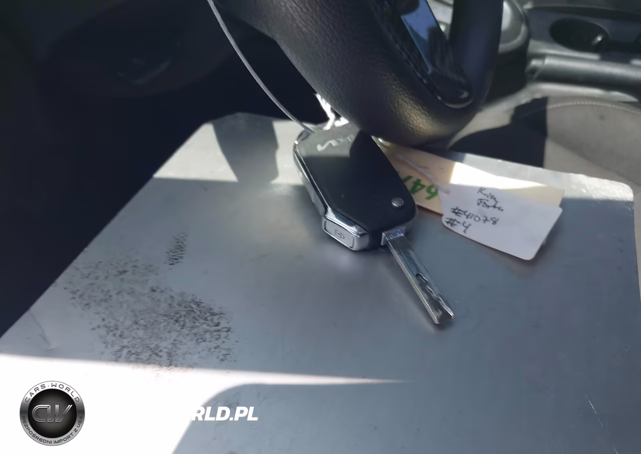 2024 Kia Forte Lxs VIN:3KPF24AD9RE720205 - 11