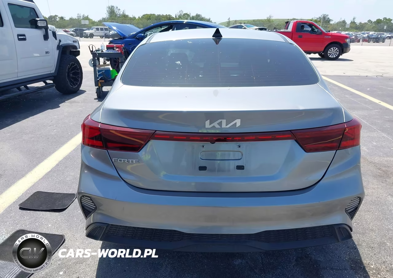 2024 Kia Forte Lxs VIN:3KPF24AD9RE720205 - 16