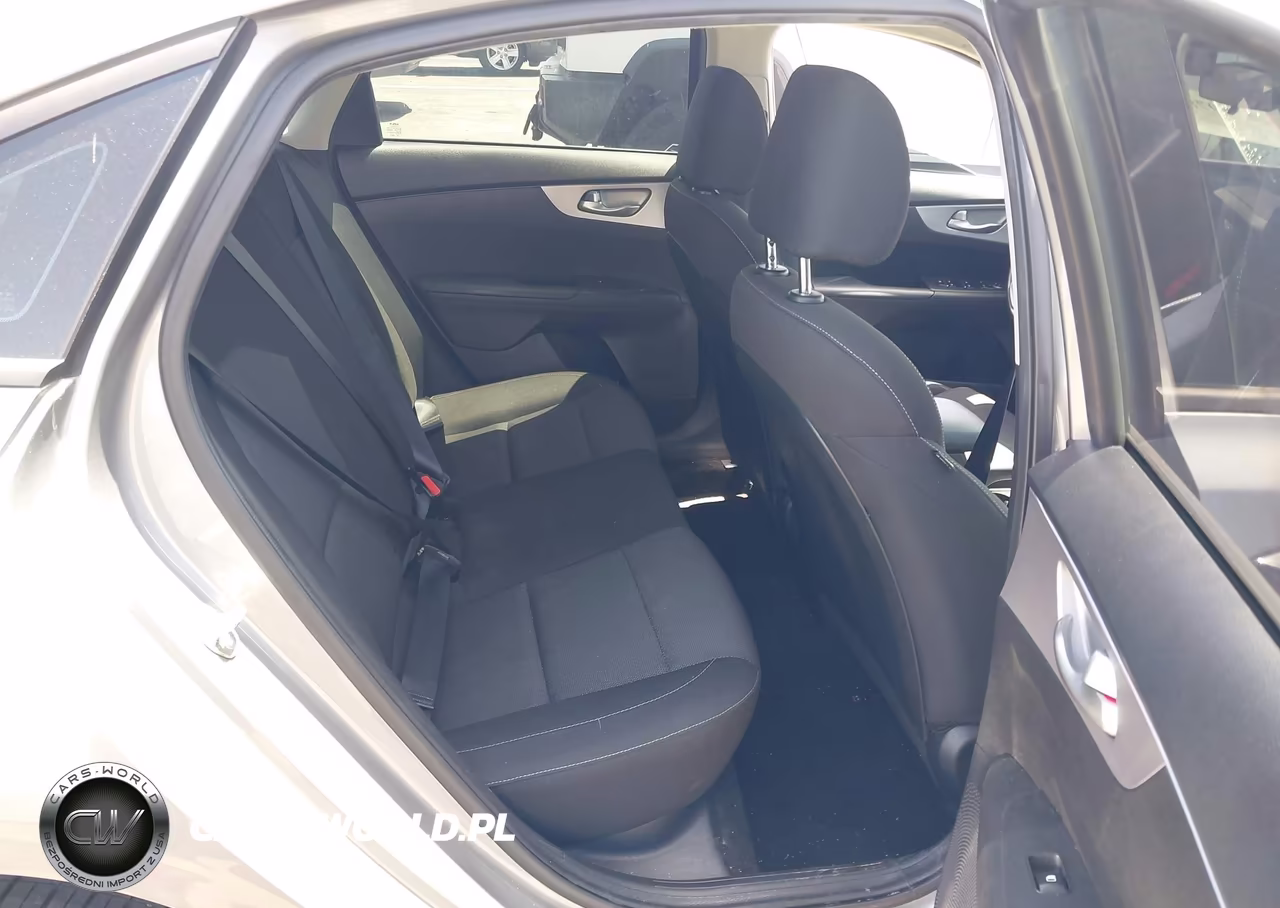 2024 Kia Forte Lxs VIN:3KPF24AD9RE720205 - 8