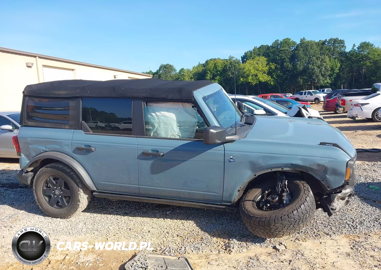 2022 Ford Bronco Black Diamond VIN:1FMDE5BH4NLB89448 - 13