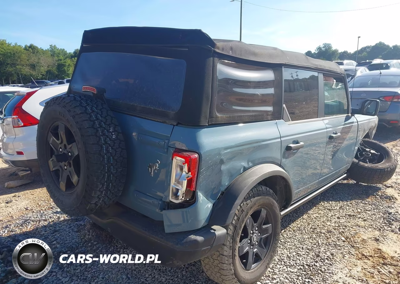 2022 Ford Bronco Black Diamond VIN:1FMDE5BH4NLB89448 - 4