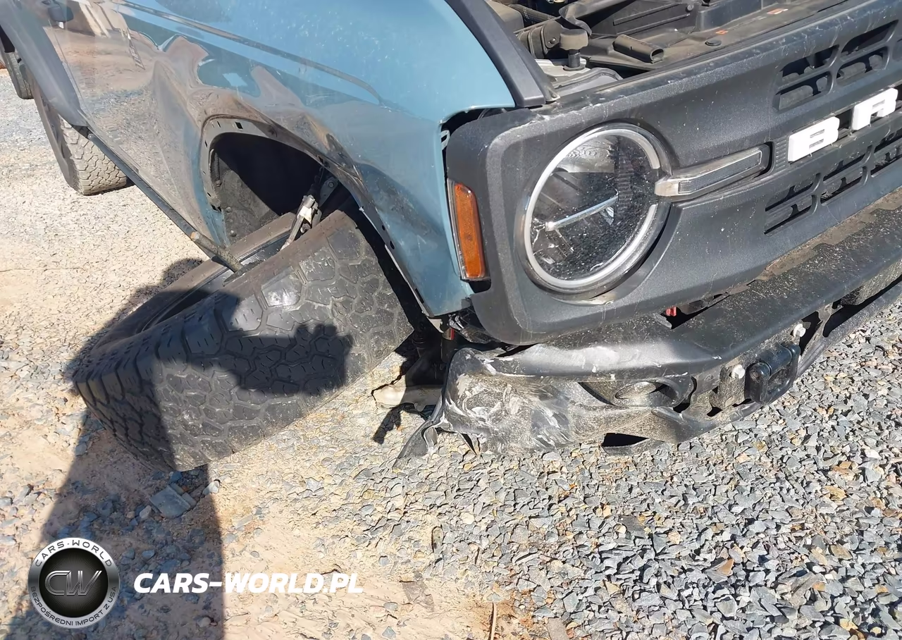 2022 Ford Bronco Black Diamond VIN:1FMDE5BH4NLB89448 - 6