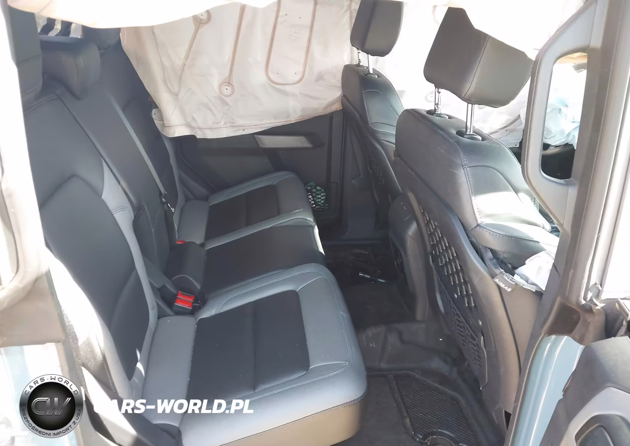 2022 Ford Bronco Black Diamond VIN:1FMDE5BH4NLB89448 - 8