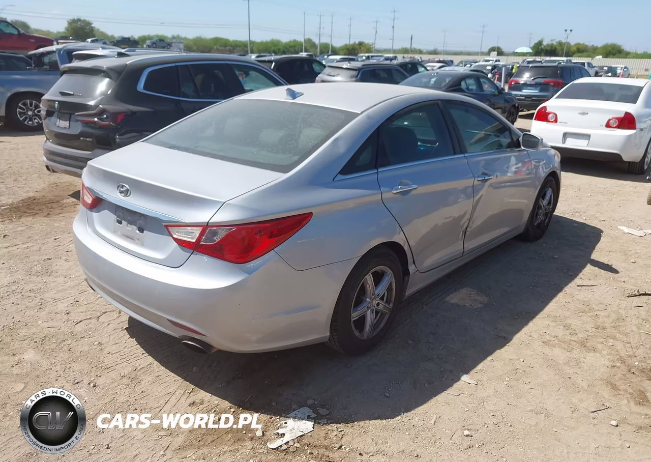 2011 Hyundai Sonata Se VIN:5NPEC4AC3BH182246 - 4