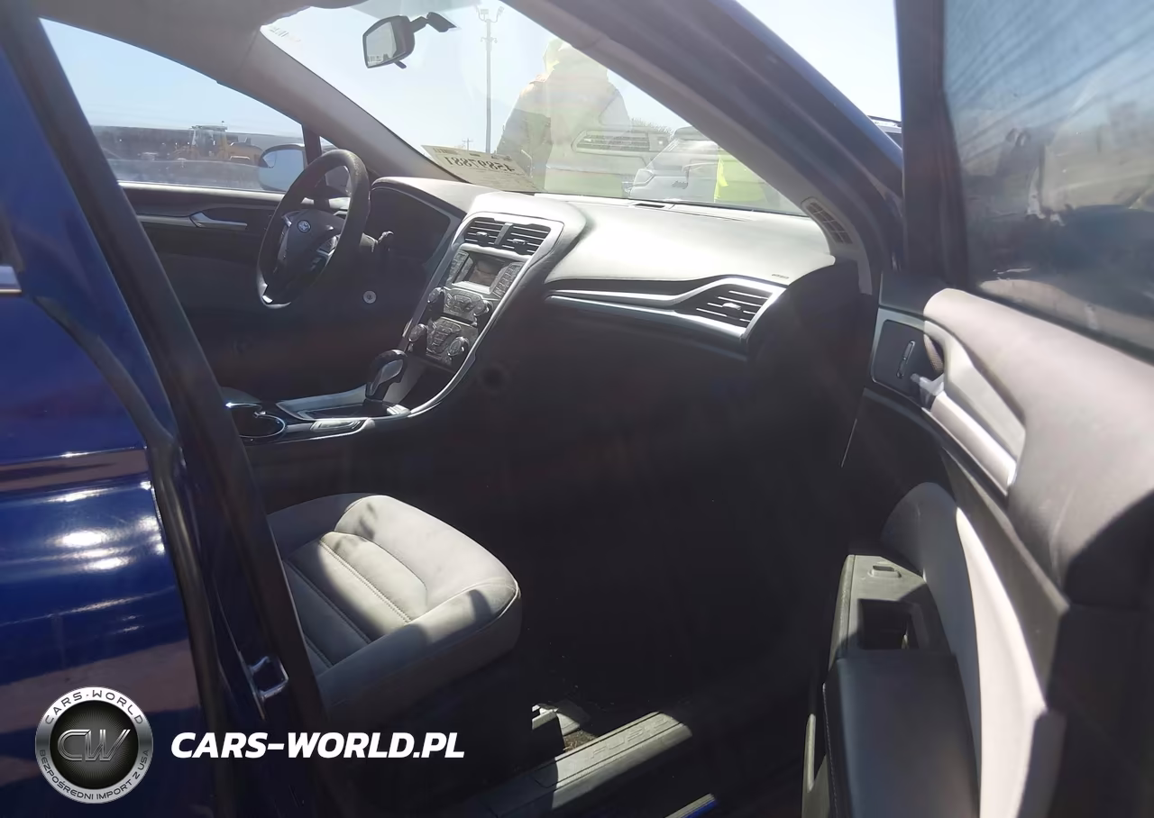 2014 Ford Fusion S VIN:3FA6P0G72ER328834 - 5