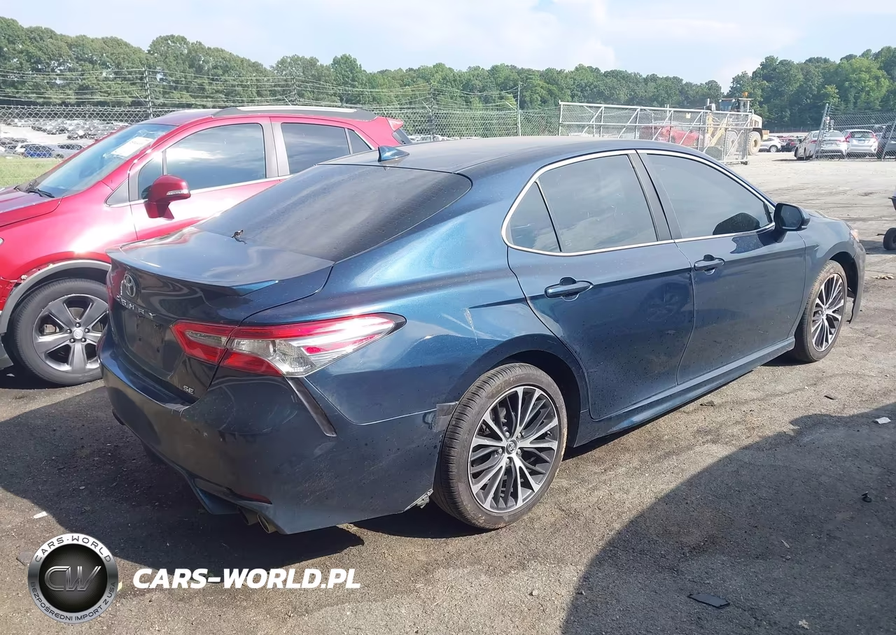 2019 Toyota Camry Se VIN:4T1B11HK0KU684010 - 4