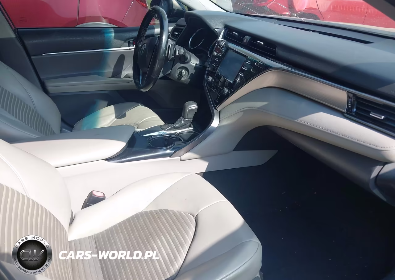 2019 Toyota Camry Se VIN:4T1B11HK0KU684010 - 5