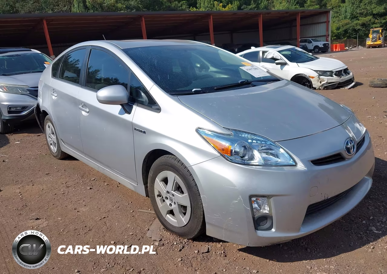 2011 Toyota Prius Three VIN:JTDKN3DU7B1450315 - 1