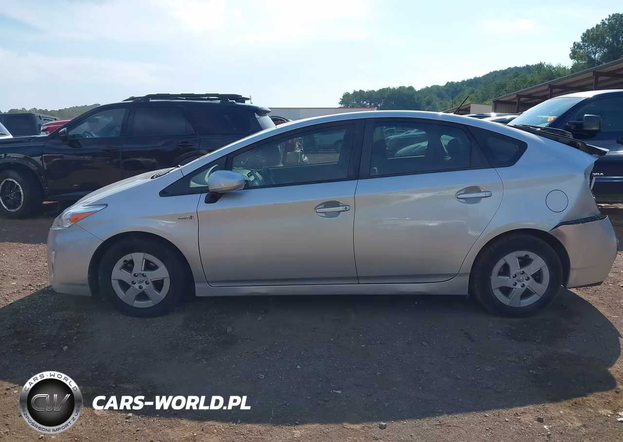 2011 Toyota Prius Three VIN:JTDKN3DU7B1450315 - 14