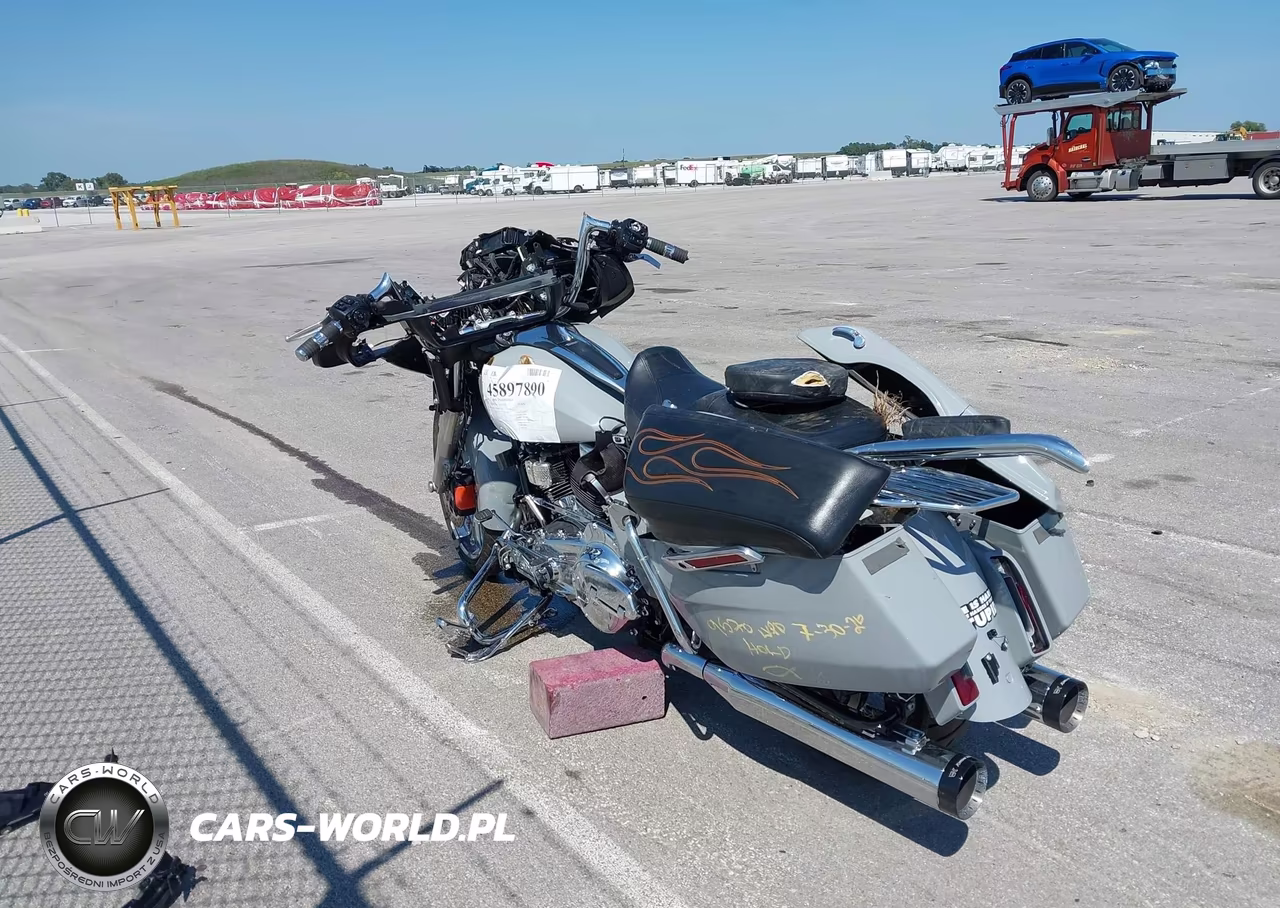 2024 Harley-Davidson Flhx VIN:1HD1KB713RB640101 - 3