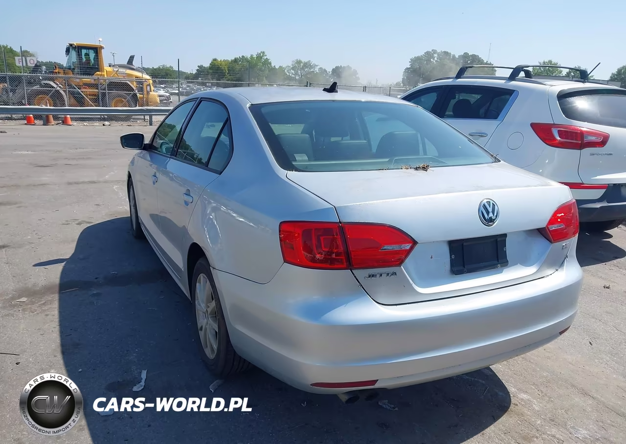 2014 Volkswagen Jetta 1.8T Se VIN:3VWD17AJXEM243735 - 3