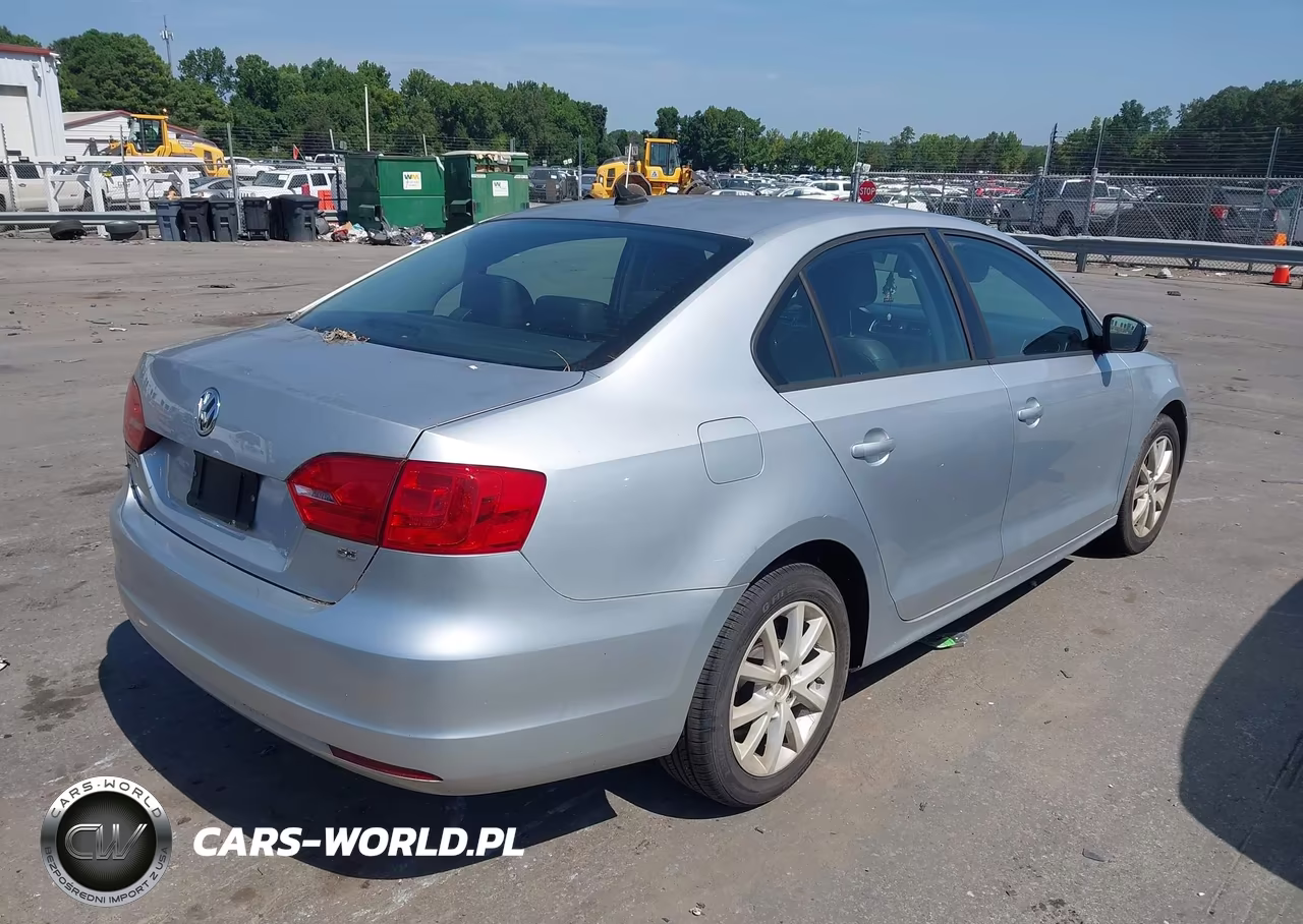 2014 Volkswagen Jetta 1.8T Se VIN:3VWD17AJXEM243735 - 4