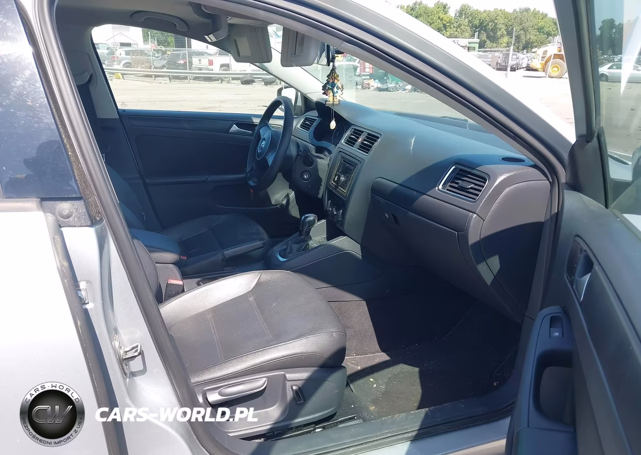 2014 Volkswagen Jetta 1.8T Se VIN:3VWD17AJXEM243735 - 5