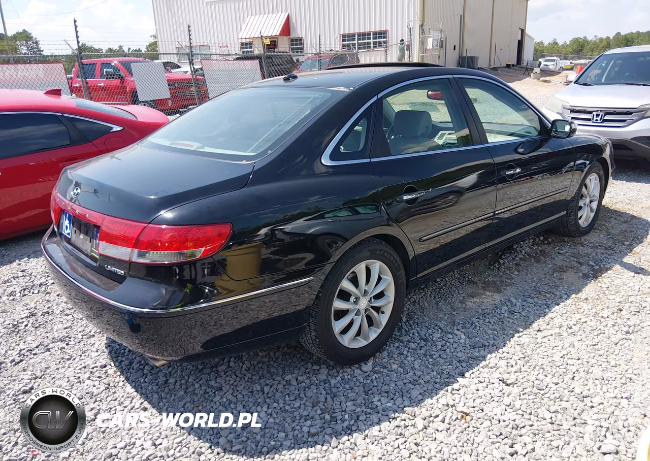 2008 Hyundai Azera Limited VIN:KMHFC46F68A331932 - 4