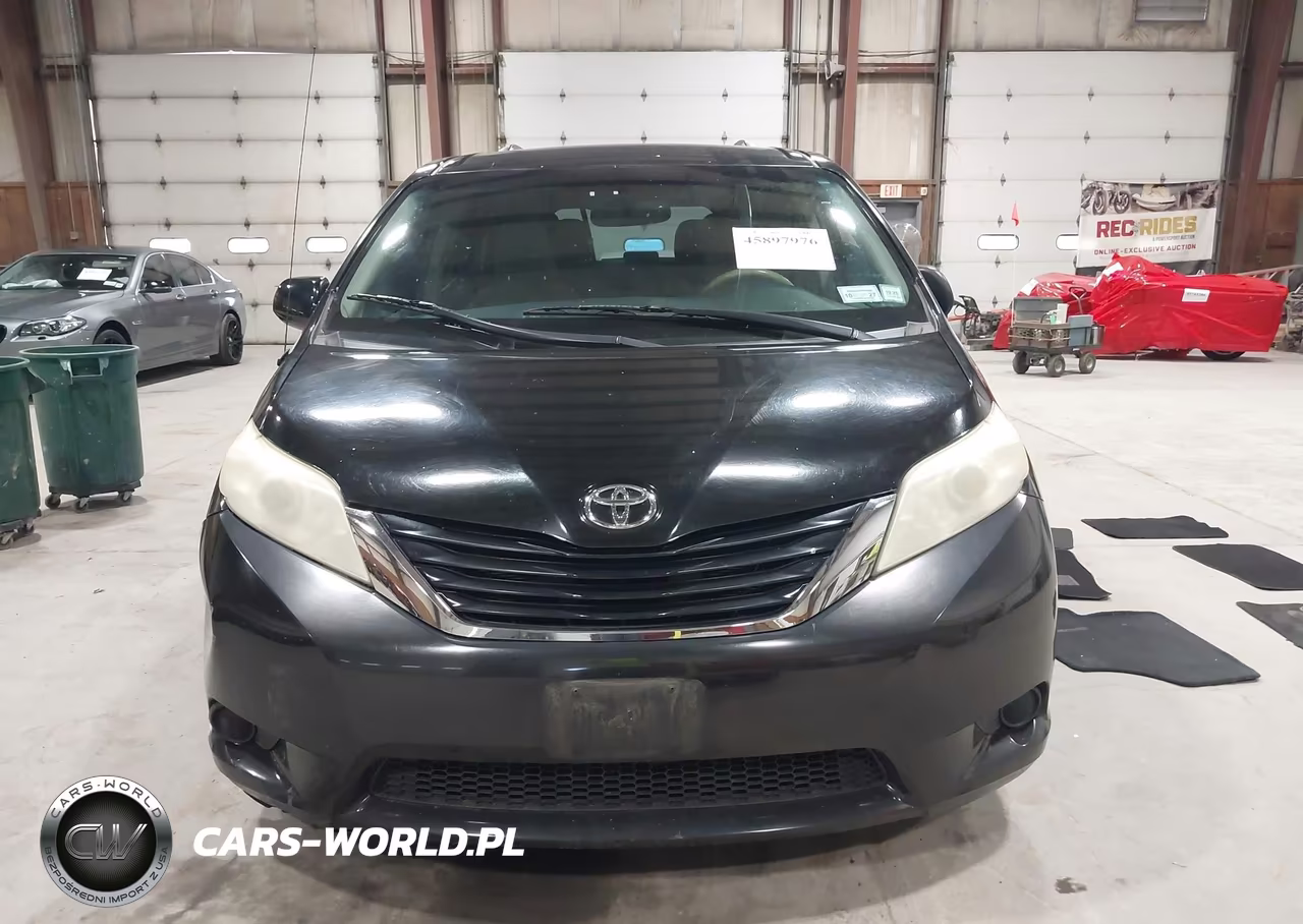 2012 Toyota Sienna Le V6 8 Passenger VIN:5TDKK3DC3CS244834 - 12