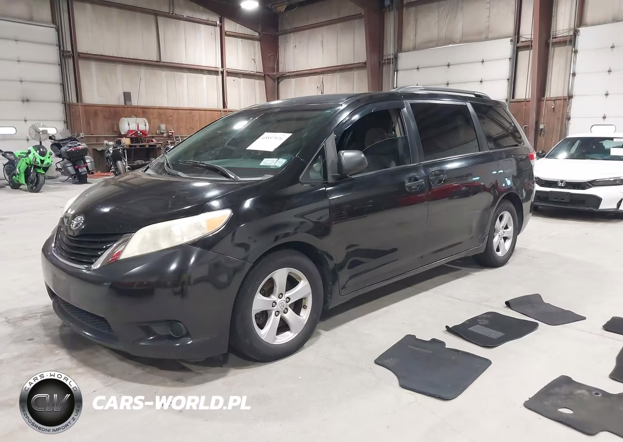 2012 Toyota Sienna Le V6 8 Passenger VIN:5TDKK3DC3CS244834 - 2
