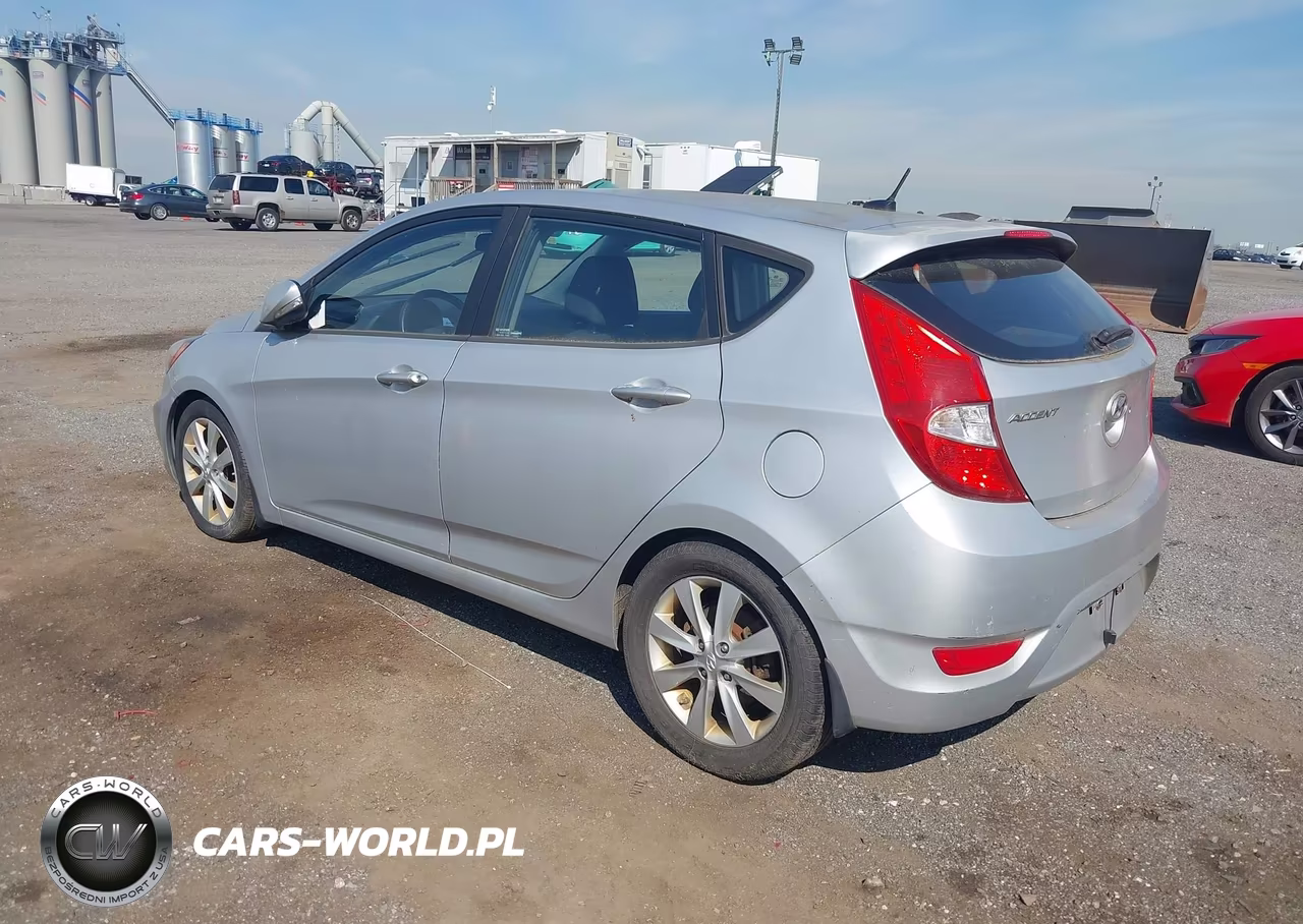2013 Hyundai Accent Se VIN:KMHCU5AE3DU092899 - 3