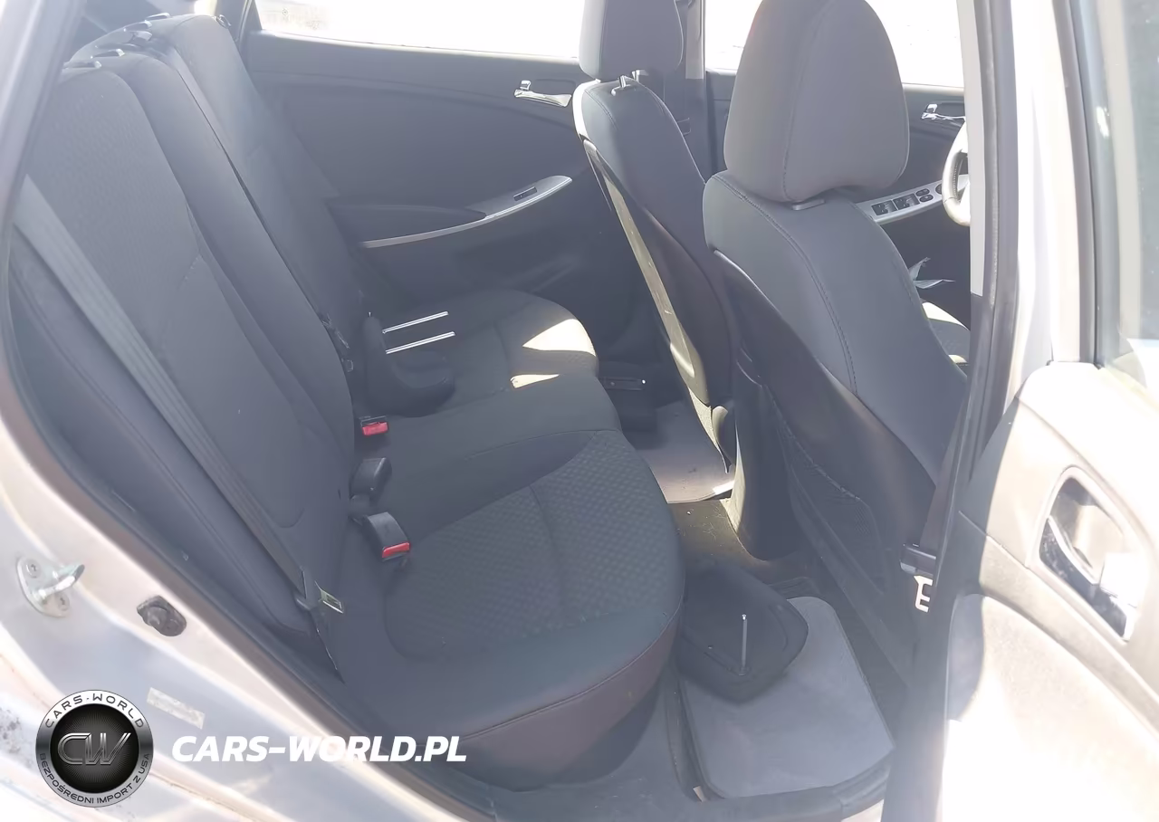 2013 Hyundai Accent Se VIN:KMHCU5AE3DU092899 - 8