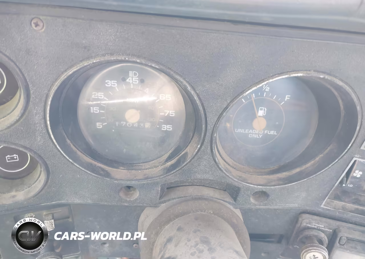 1981 Chevrolet C10 VIN:1GCCC14D8BJ154069 - 7