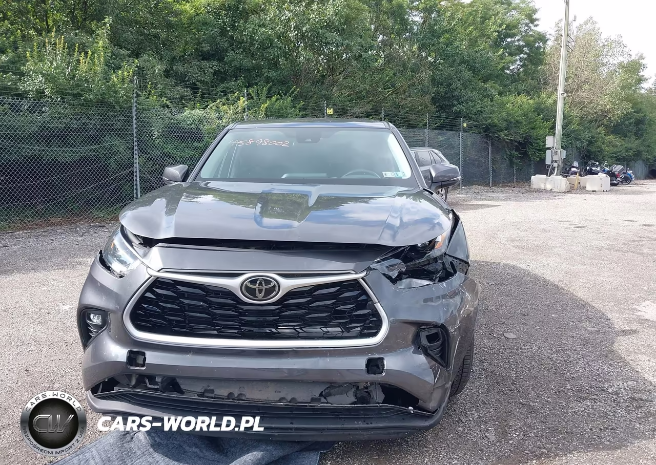2022 Toyota Highlander Le VIN:5TDBZRBH9NS562599 - 13