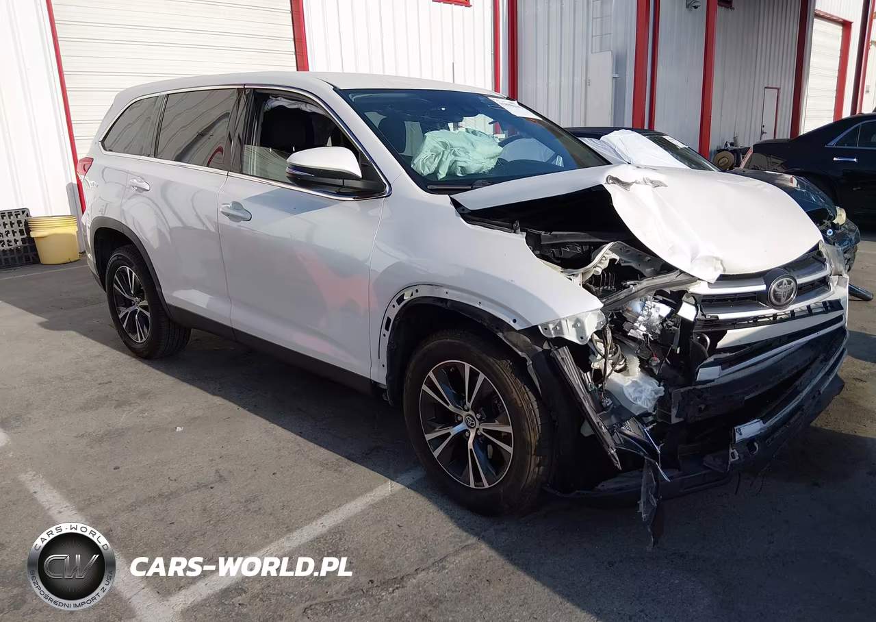 2019 Toyota Highlander Le