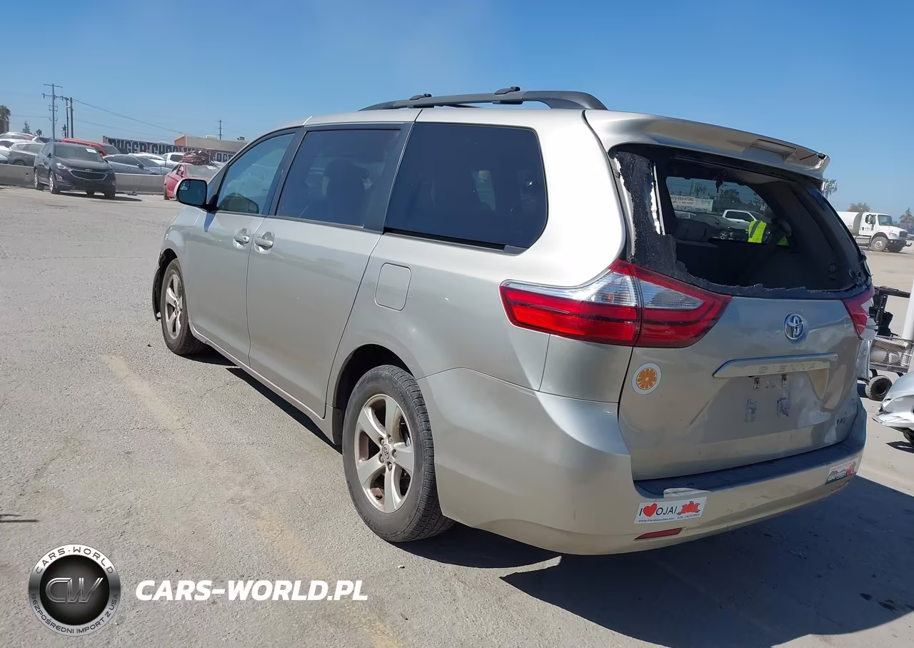 2017 Toyota Sienna Le 8 Passenger VIN:5TDKZ3DCXHS778111 - 3