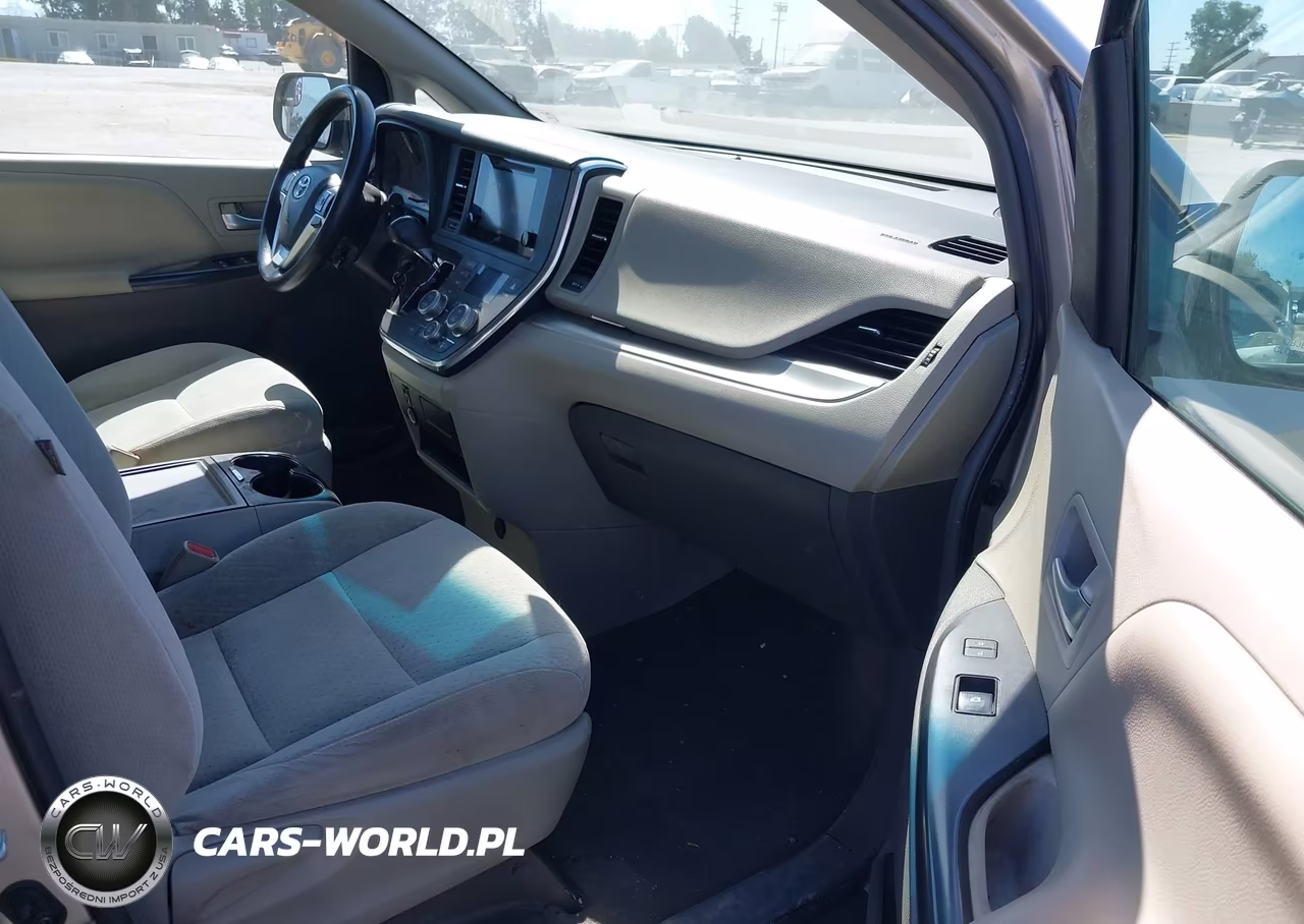 2017 Toyota Sienna Le 8 Passenger VIN:5TDKZ3DCXHS778111 - 5