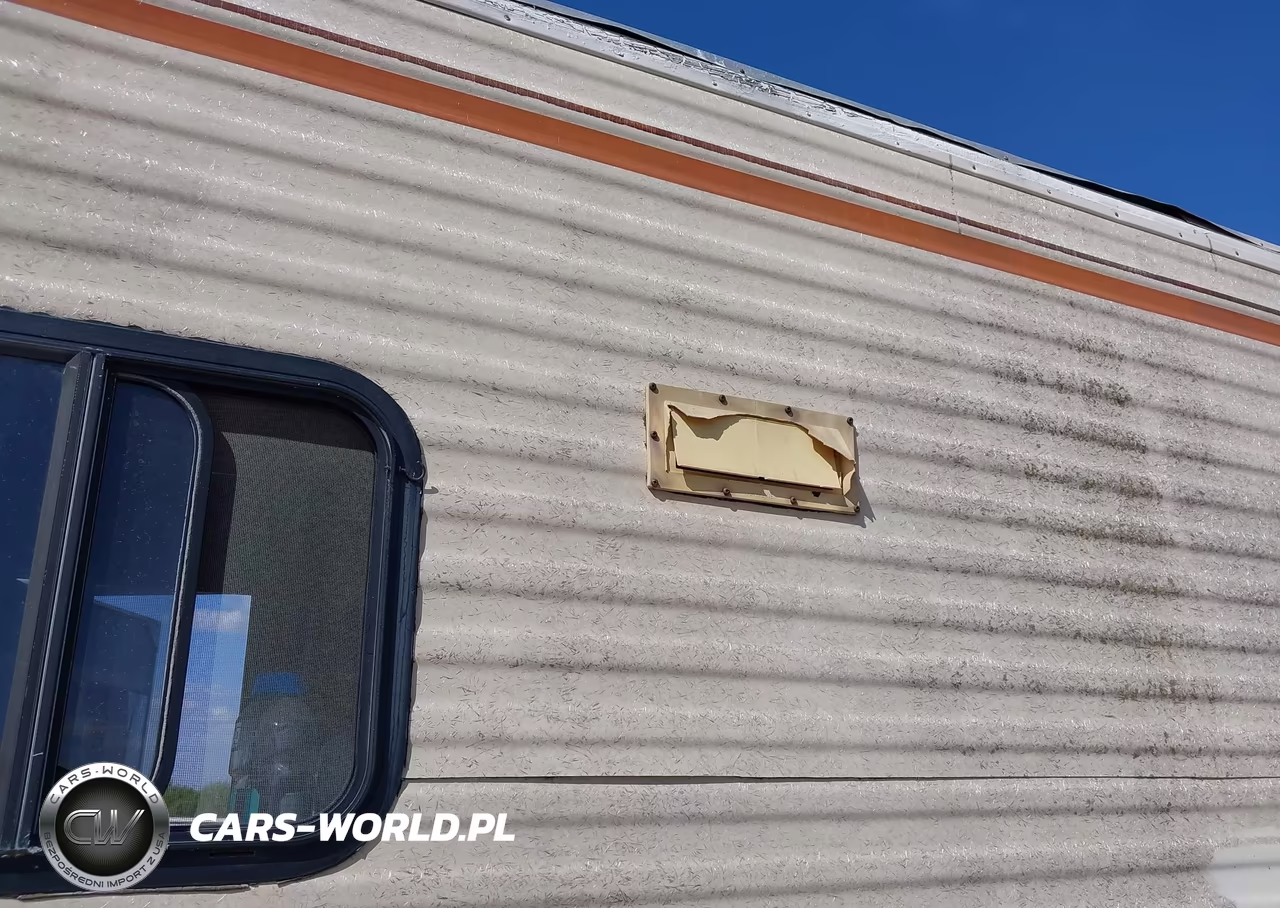 1985 Chevrolet P30 VIN:1GBKP37W6F3341706 - 16