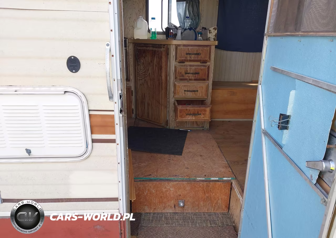 1985 Chevrolet P30 VIN:1GBKP37W6F3341706 - 5