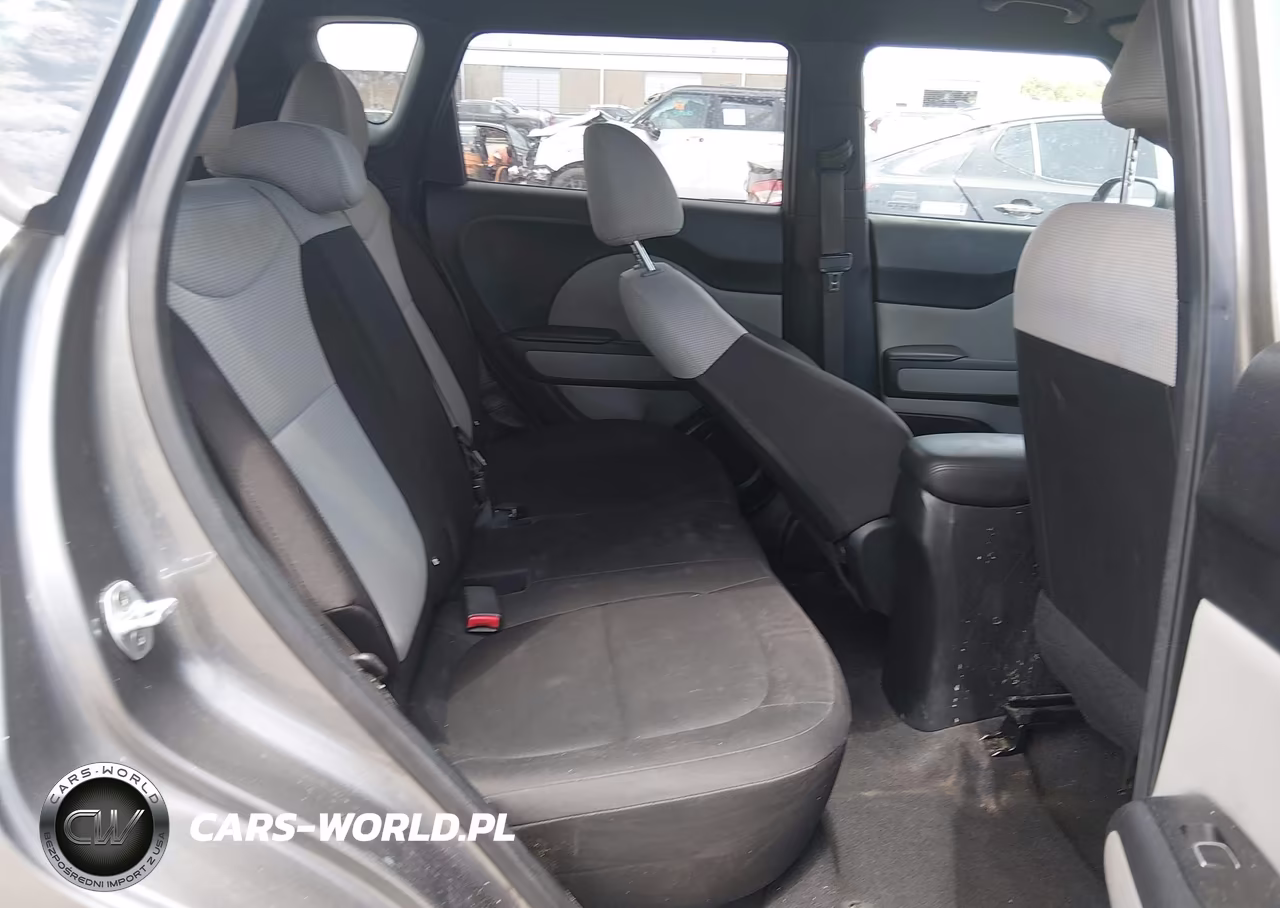 2019 Kia Soul VIN:KNDJN2A25K7687813 - 8